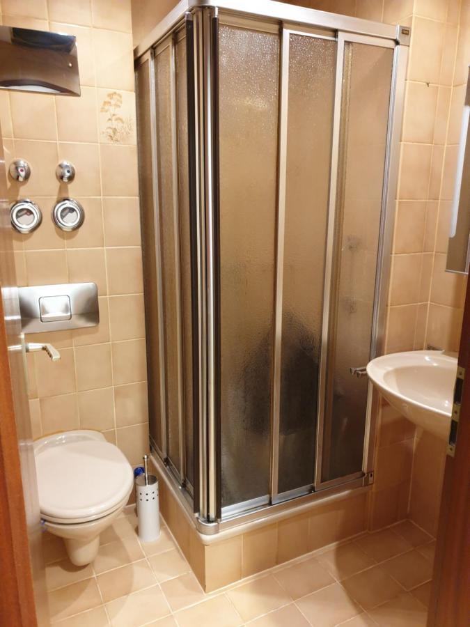 Gemuetliche Ferienwohnung Evieline In トートモース エクステリア 写真